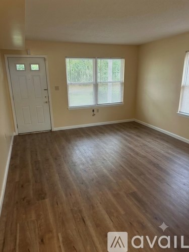 836 Hunterdon Street 3 Beds Apartment for Rent