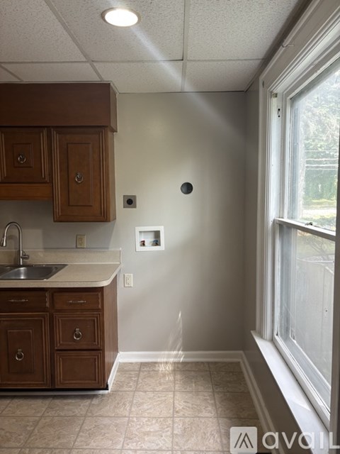 406 Main Street 2 Beds Apartment for Rent