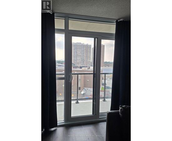 502 - 8 TRENT AVENUE 2 Beds Apartment, Condo, Home for Rent - Photo gallery 2