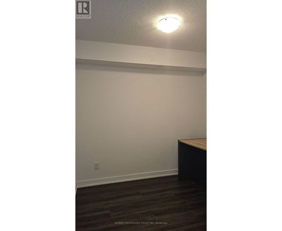 502 - 8 TRENT AVENUE 2 Beds Apartment, Condo, Home for Rent - Photo gallery 3
