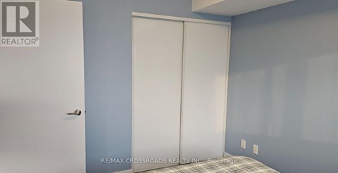 502 - 8 TRENT AVENUE 2 Beds Apartment for Rent