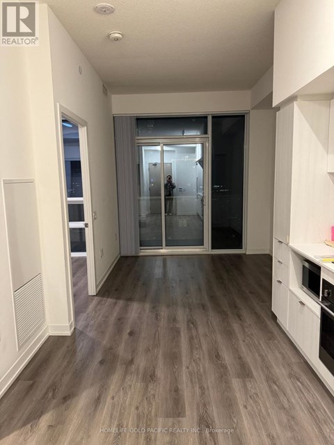 5103 - 8 EGLINTON AVENUE E 1 Apartment for Rent