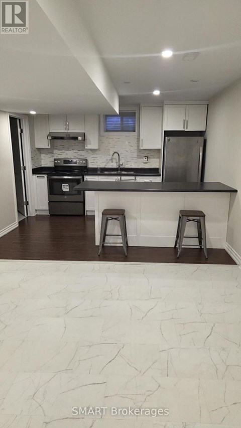 61 PAIRASH AVENUE 1 Apartment for Rent