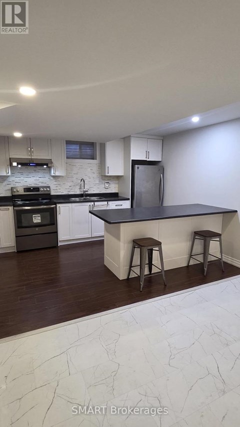 61 PAIRASH AVENUE 1 Apartment for Rent
