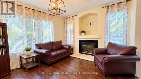 3088 PORTREE CRESCENT 4 Beds Apartment for Rent