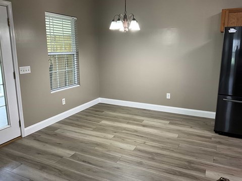 5237 Sinclair Dr 3 Beds Apartment for Rent