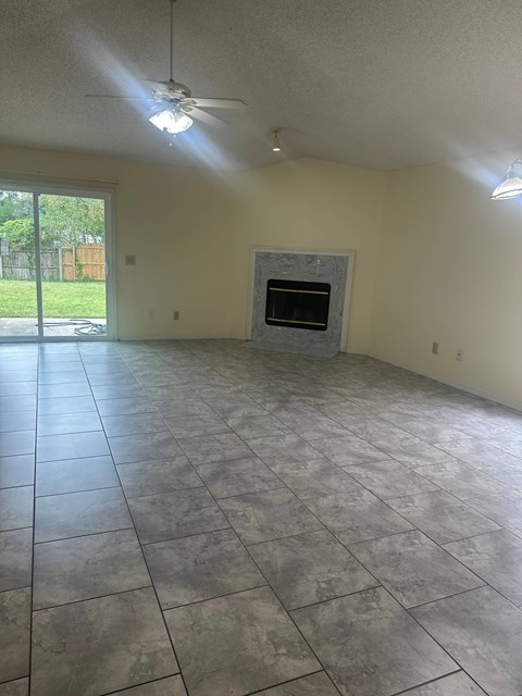 11170 Wandering Oaks Drive 3 Beds Apartment for Rent