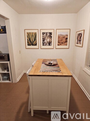 1710 N Main St 2 Beds Apartment for Rent