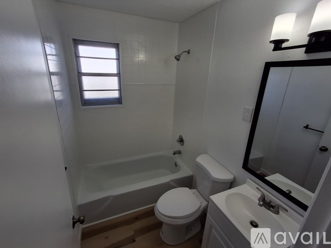 838-840 Jarnigan Avenue 2 Beds Townhouse for Rent - Photo gallery 4