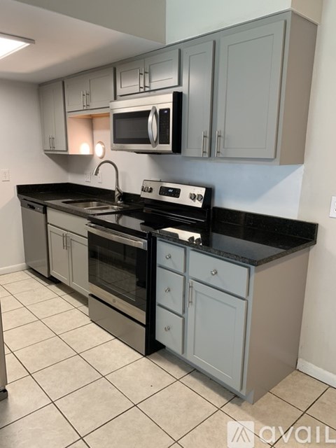 730 Ohio Pike 2 Beds Apartment for Rent
