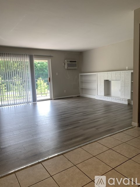 730 Ohio Pike 2 Beds Apartment for Rent