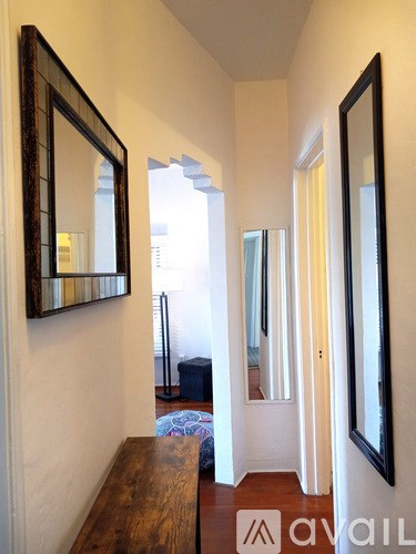 455 North Doheny Drive Studio Apartment for Rent