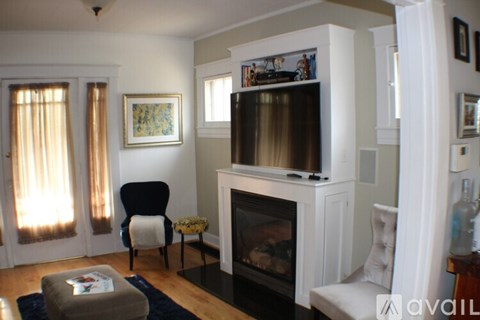 2609 Grinstead Dr 4 Beds Apartment for Rent