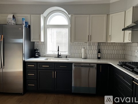 5 Woodland Rd 4 Beds Apartment for Rent