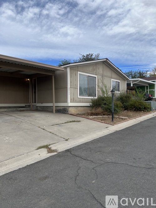 2711 Zinnia Ave 3 Beds Single Family Home for Rent - Photo gallery 2
