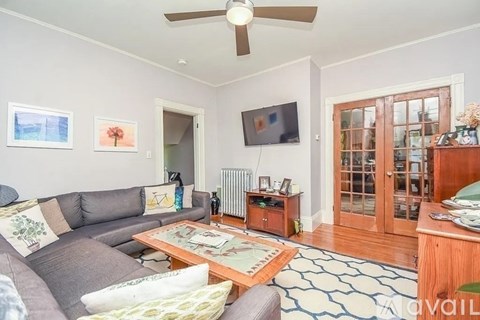 192 Auburndale Avenue 3 Beds Apartment for Rent