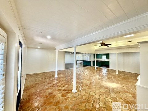 302 Dolphin Pl 4 Beds Apartment for Rent