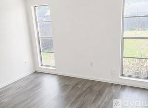 7424 Jenner Avenue 2 Beds Apartment for Rent