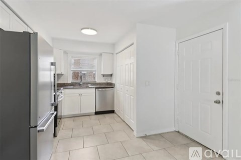 275 Washington Place 2 Beds Apartment for Rent