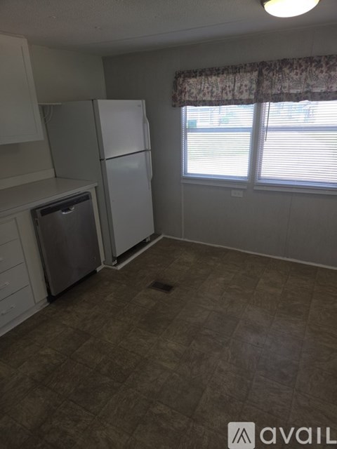 38670 White Dr 2 Beds Apartment for Rent