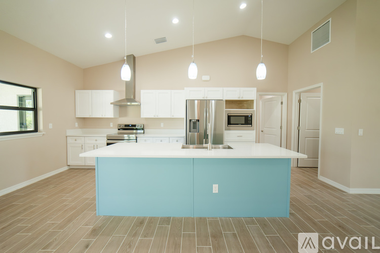 9408 Portillo Avenue 3 Beds Single Family Home for Rent - Photo gallery 3