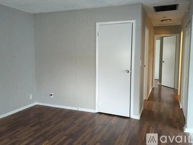 9720 South Ellis Avenue 5 Beds Single Family Home for Rent - Photo gallery 3