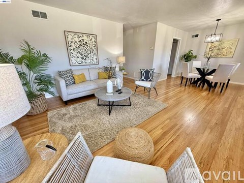 15350 Dewey St 3 Beds Apartment for Rent
