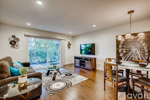 957 La Bonita Drive 2 Beds Apartment for Rent