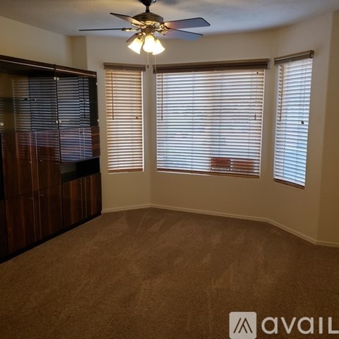 4406 Round Hill Drive 2 Beds Apartment for Rent