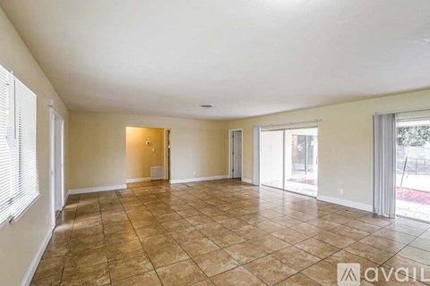 4709 Lone Oak Drive 3 Beds Apartment for Rent