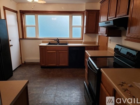 2201 East Roanoke Street 5 Beds Apartment for Rent