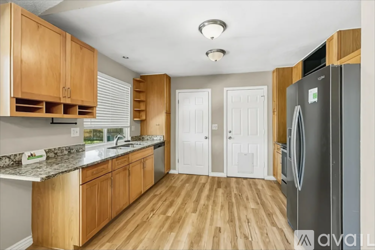 21503 E Aberdeen Dr 4 Beds Single Family Home for Rent - Photo gallery 4