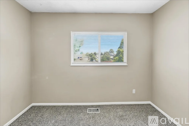 21503 E Aberdeen Dr 4 Beds Single Family Home for Rent - Photo gallery 5