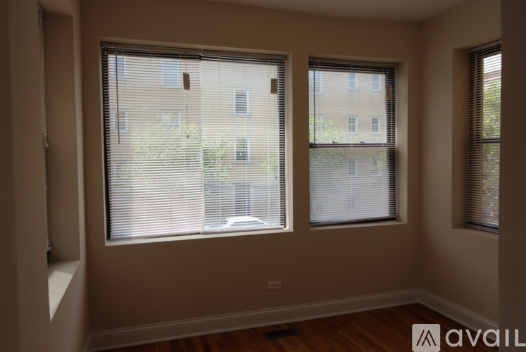 3214 W Argyle St 4 Beds Apartment for Rent - Photo gallery 2