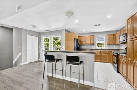 433 NE 1St St 4 Beds Apartment for Rent