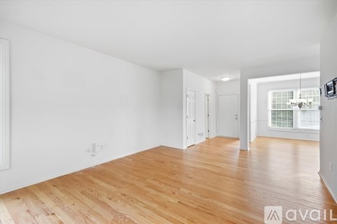 14874 S Summit St 4 Beds Apartment for Rent