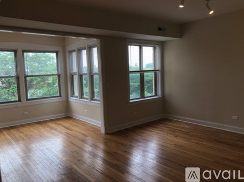 3539 W Ainslie St 2 Beds Apartment for Rent