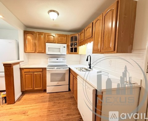 39 Pleasant Street 2 Beds Apartment for Rent
