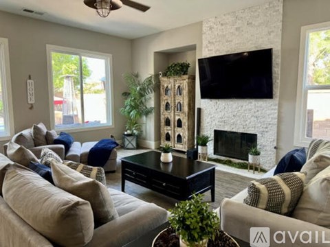 32511 Campo Dr 5 Beds Apartment for Rent