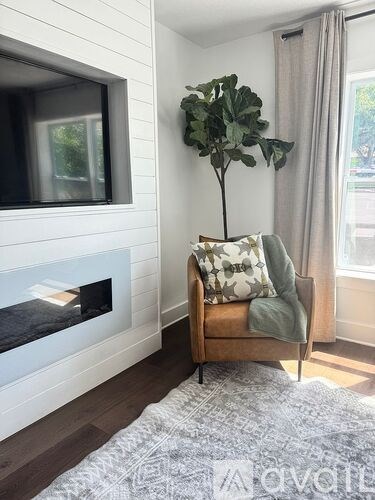 4211 South Drexel Avenue 5 Beds Apartment for Rent