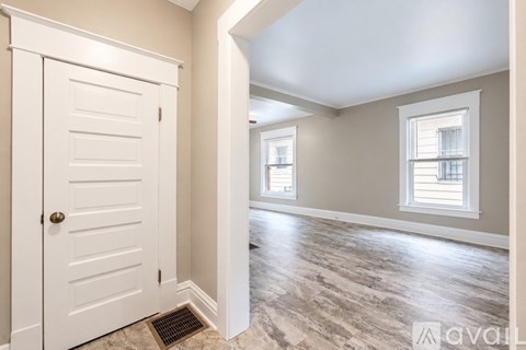 1105 May St 2 Beds Apartment for Rent