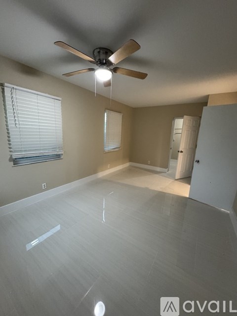 700 W 34Th St 4 Beds Apartment for Rent