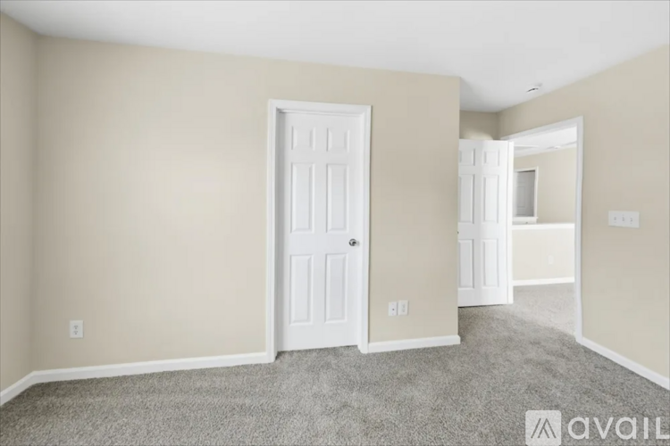 7614 Carrington Forest Ln 4 Beds Single Family Home for Rent - Photo gallery 2