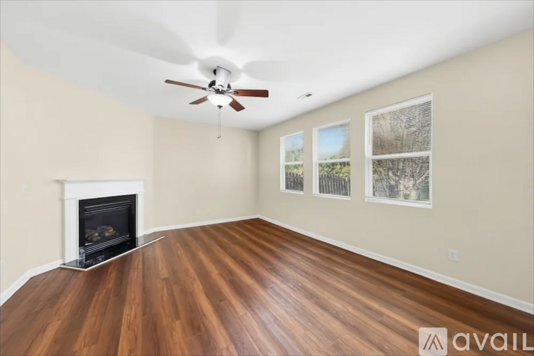 7614 Carrington Forest Ln 4 Beds Single Family Home for Rent - Photo gallery 3