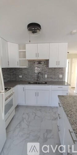 775 Jefferson Avenue 2 Beds Apartment for Rent