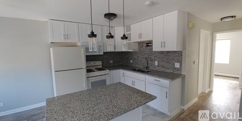 775 Jefferson Avenue 2 Beds Apartment for Rent