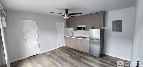 750 N Hayworth Ave Studio Apartment for Rent