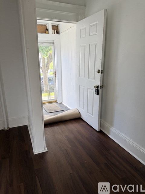70 Burnham Street 2 Beds Apartment for Rent