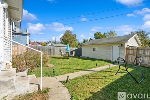 1124 Elm Street 3 Beds Apartment for Rent