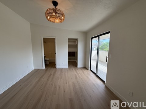 2412 1/2 Hidden Valley Drive 3 Beds Apartment for Rent